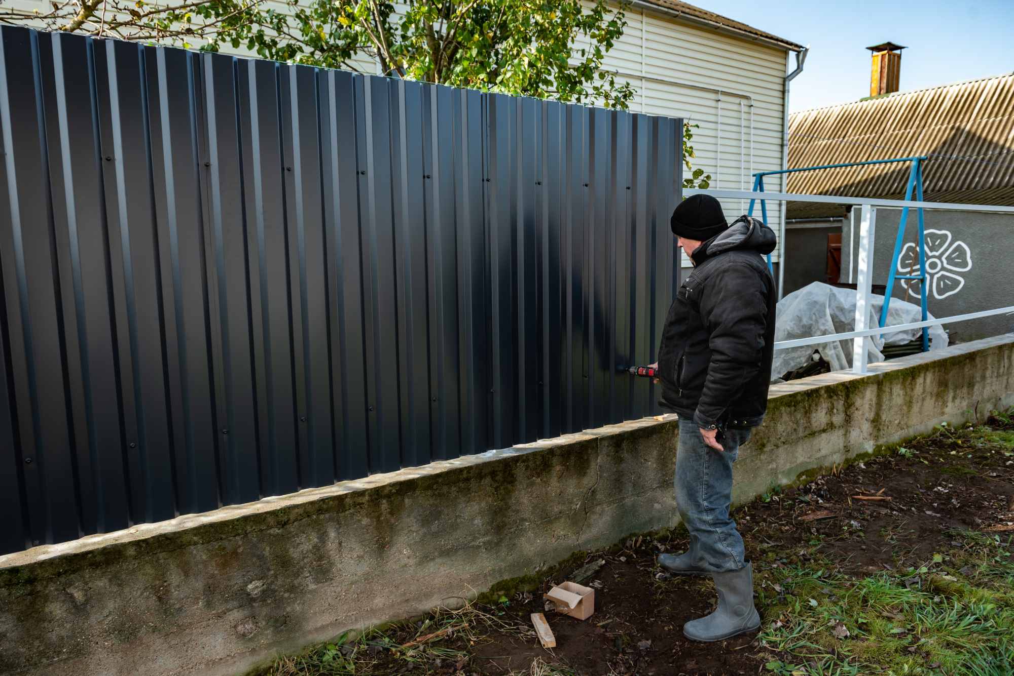 Fence repairs
